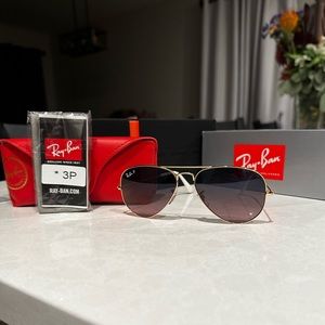 Ray-Ban blue gradient pink polarized Aviator sunglasses. Never been worn